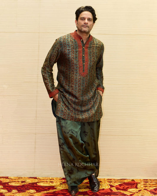 Jaideep Ahlawat in Custom HK