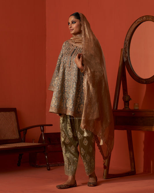 SONA CHANDI INJILA