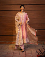 NIMRAT KHAIRA IN AZBANA