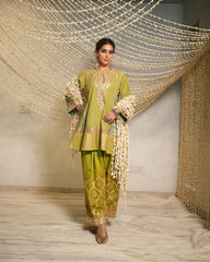 Gul-e-Nayaab