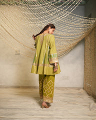 Gul-e-Nayaab