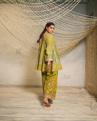 Gul-e-Nayaab