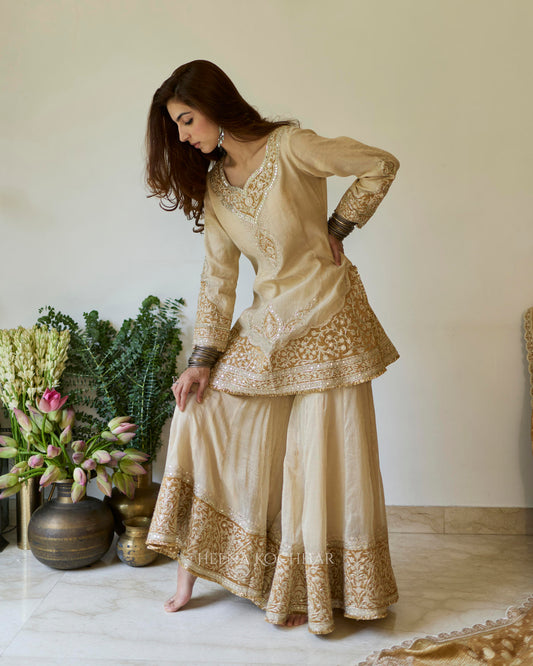DILNAWAZ