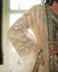 Gul-e-nazakat