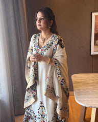 Sakshi Dhoni in Custom HK
