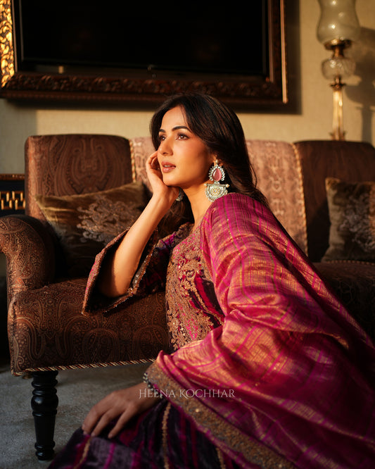 Sonal Chauhan in DILMIRAH