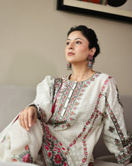 Shehnaaz Gill in Gulkhush