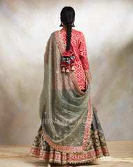 RAZAANAH LEHENGA