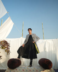 Durr-e-Khaas Sherwani