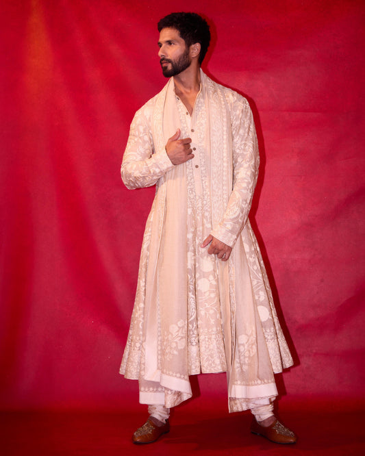 SHAHID KAPOOR IN AISTAN