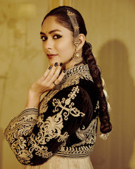 MRUNAL THAKUR IN IZHAAR